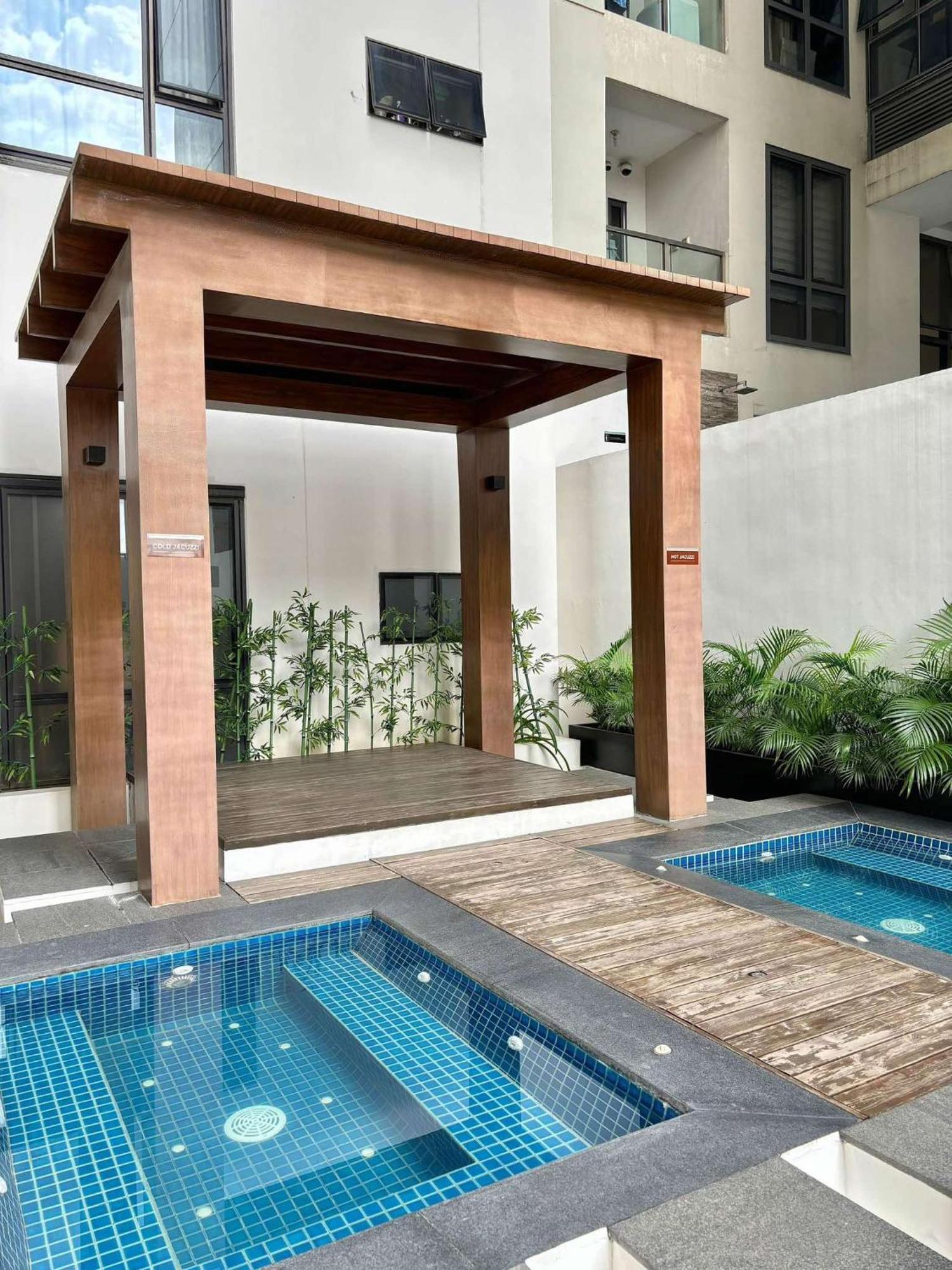 Greenbelt Hamilton Tower 1 Legazpi Makati City Exterior foto