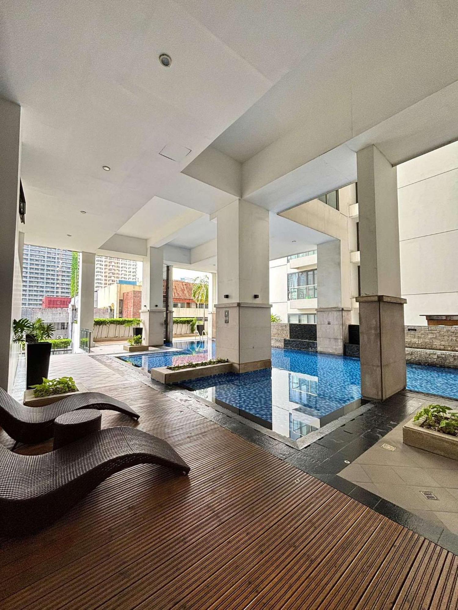 Greenbelt Hamilton Tower 1 Legazpi Makati City Exterior foto